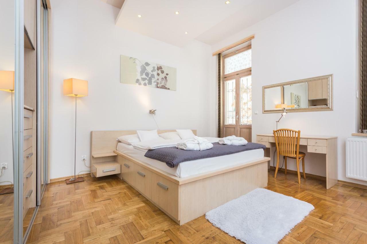 Apartament Avanti Cracovia Esterno foto
